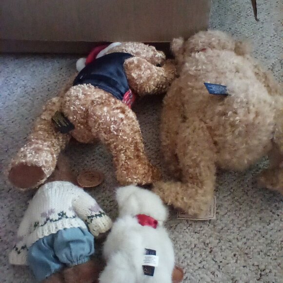 Boyd's bears - Picture 2 of 2